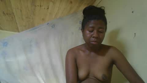 Snapshot of sitraka93 chatting on October 12, 2025, 8:30 pm Sitraka online show from October 12, 2025, 8:30 pm