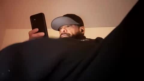 Snapshot of six_23 chatting on November 25, 2025, 4:01 am Sixxx online show from November 25, 2025, 4:01 am