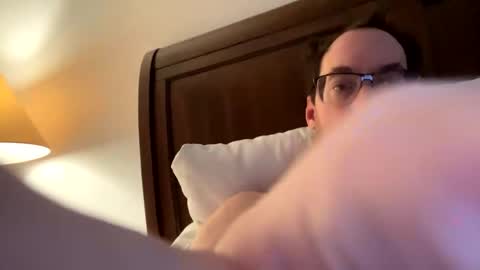 sixfootseven online show from December 7, 2024, 1:18 pm