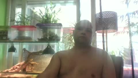 Snapshot of sixten113 chatting on June 26, 2026, 7:02 am sixten113 online show from June 26, 2026, 7:02 am