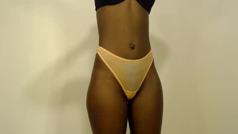 sizzly_ass online show from June 9, 2026, 2:39 pm