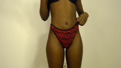sizzly_ass online show from June 14, 2026, 3:03 pm