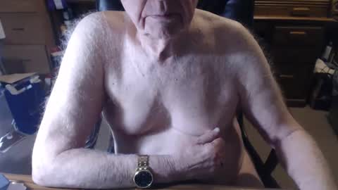 Snapshot of sjbottomboi chatting on January 6, 2025, 5:52 am sjbottomboi online show from January 6, 2025, 5:52 am