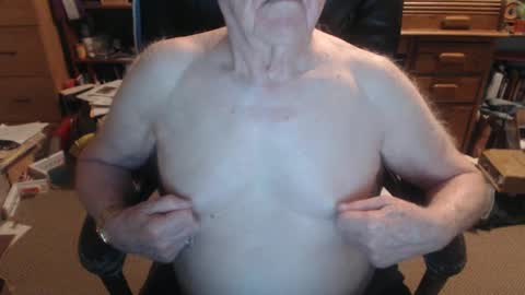 Snapshot of sjbottomboi chatting on October 2, 2025, 3:24 am sjbottomboi online show from October 2, 2025, 3:24 am