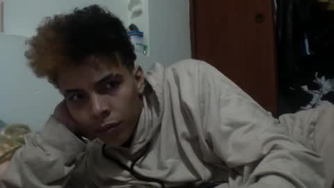 Snapshot of skady_coronado chatting on February 11, 2025, 4:01 am skady_coronado online show from February 11, 2025, 4:01 am