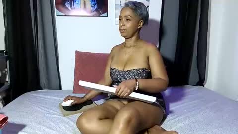 Snapshot of skar_queen11 chatting on October 10, 2025, 1:48 am Skarlleth online show from October 10, 2025, 1:48 am