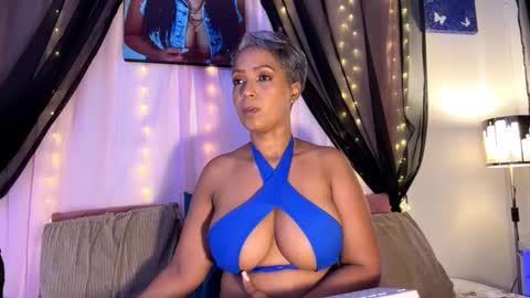 Snapshot of skar_queen11 chatting on November 1, 2025, 9:06 pm Skarlleth online show from November 1, 2025, 9:06 pm