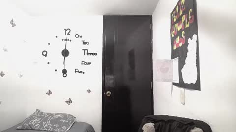 Snapshot of skarleth_diaz chatting on February 4, 2026, 2:17 am SKARLETH online show from February 4, 2026, 2:17 am