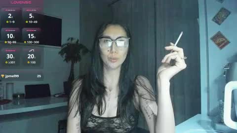 Snapshot of skarlettforeve chatting on June 1, 2026, 12:01 am skarlett online show from June 1, 2026, 12:01 am
