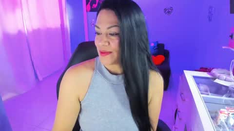 Snapshot of skater_gal chatting on May 19, 2026, 4:13 pm susan ramires online show from May 19, 2026, 4:13 pm