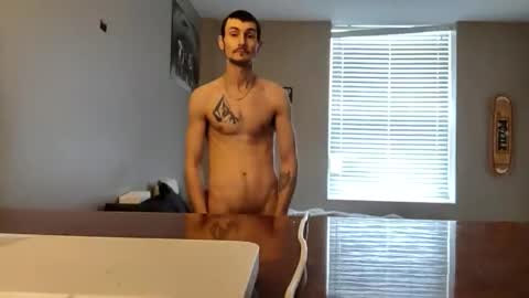 Snapshot of skaterpunk_1992 chatting on February 1, 2026, 3:43 pm skaterpunk_1992 online show from February 1, 2026, 3:43 pm