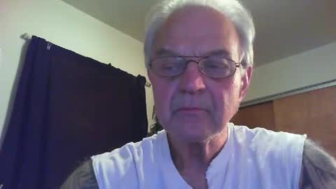 skeeeziks online show from May 11, 2026, 2:17 am