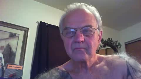 skeeeziks online show from May 13, 2026, 1:47 am