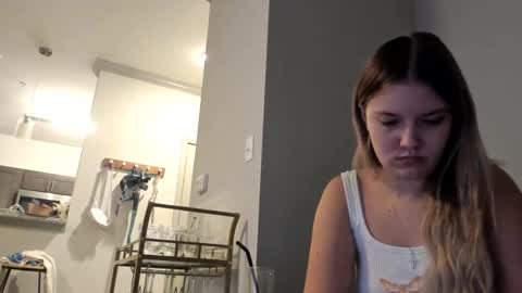 skiimaskabby online show from September 28, 2025, 12:05 am