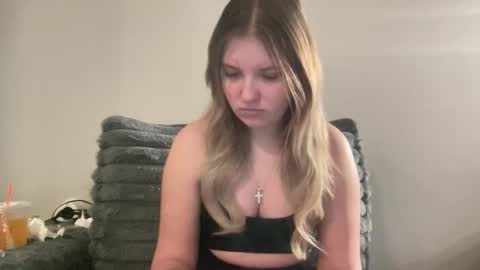 skiimaskabby online show from March 5, 2026, 1:01 am