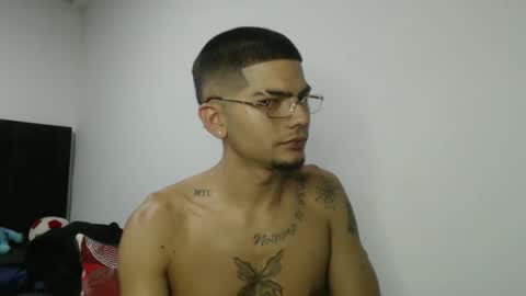 Snapshot of skinny_badboy chatting on February 10, 2026, 2:48 am E R O S online show from February 10, 2026, 2:48 am