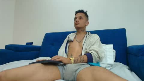 Snapshot of skinny_zeth chatting on May 21, 2026, 12:12 pm Skinny Zeth online show from May 21, 2026, 12:12 pm