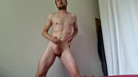 Snapshot of skinnyb24 chatting on July 31, 2026, 9:30 am skinnyb24 online show from July 31, 2026, 9:30 am