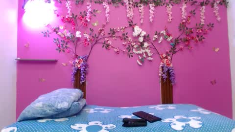 Snapshot of skinnybarbie022 chatting on February 27, 2026, 12:21 am barbi online show from February 27, 2026, 12:21 am