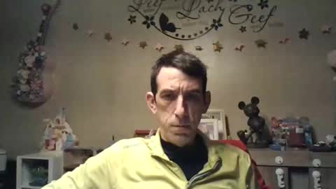 Snapshot of skinnybigcock2 chatting on February 2, 2026, 2:43 am SkinnyBigCock2 online show from February 2, 2026, 2:43 am