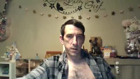 Snapshot of skinnybigcock2 chatting on February 19, 2026, 1:45 am SkinnyBigCock2 online show from February 19, 2026, 1:45 am