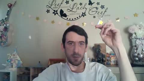 Snapshot of skinnybigcock2 chatting on February 25, 2026, 8:13 am SkinnyBigCock2 online show from February 25, 2026, 8:13 am