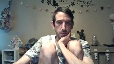 Snapshot of skinnybigcock2 chatting on March 8, 2026, 7:45 am SkinnyBigCock2 online show from March 8, 2026, 7:45 am