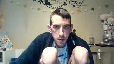 Snapshot of skinnybigcock2 chatting on March 22, 2026, 6:06 am SkinnyBigCock2 online show from March 22, 2026, 6:06 am