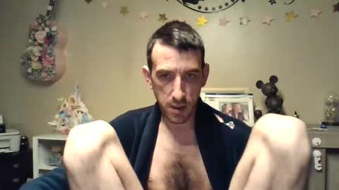 Snapshot of skinnybigcock2 chatting on March 23, 2026, 5:11 am SkinnyBigCock2 online show from March 23, 2026, 5:11 am