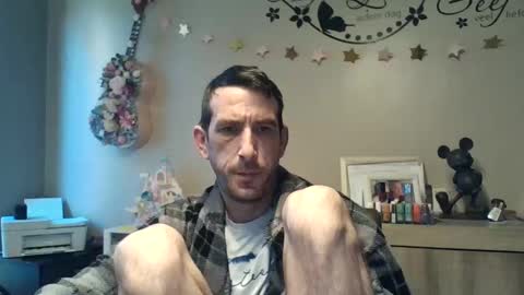 Snapshot of skinnybigcock2 chatting on April 8, 2026, 6:46 am SkinnyBigCock2 online show from April 8, 2026, 6:46 am