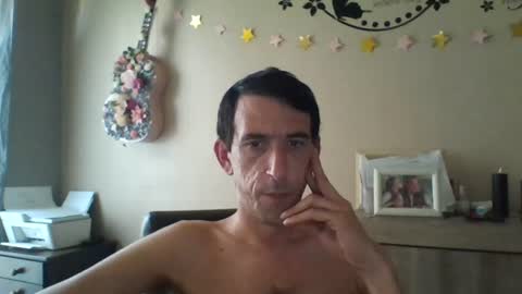 SkinnyBigCock2 online show from June 23, 2026, 2:37 pm