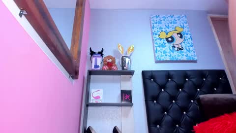 Snapshot of skinnycollins chatting on February 19, 2025, 2:33 am Skinny online show from February 19, 2025, 2:33 am