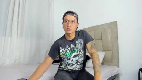 Snapshot of skinnydevil1 chatting on February 7, 2026, 4:27 am skinnydevil1 online show from February 7, 2026, 4:27 am