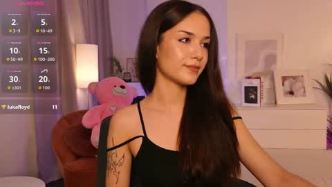 Ellie online show from June 22, 2026, 9:12 pm