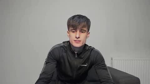 skinnyguywithbigd online show from September 10, 2025, 10:48 am