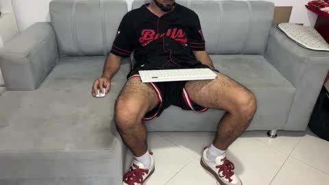 Snapshot of skinnylatin69 chatting on January 10, 2025, 3:50 am skinnylatin69 online show from January 10, 2025, 3:50 am