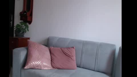 Snapshot of skinnylatin69 chatting on February 18, 2025, 8:14 pm skinnylatin69 online show from February 18, 2025, 8:14 pm