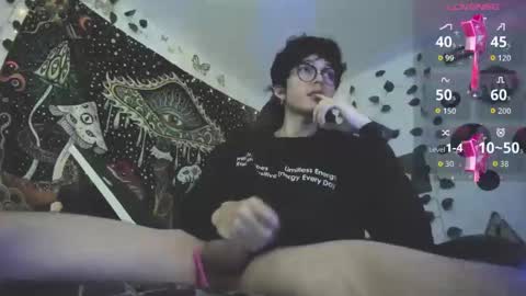 skiny_dann online show from May 19, 2026, 3:13 am