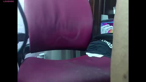 Snapshot of skinzandbait chatting on March 25, 2026, 8:20 am strokerpoker online show from March 25, 2026, 8:20 am