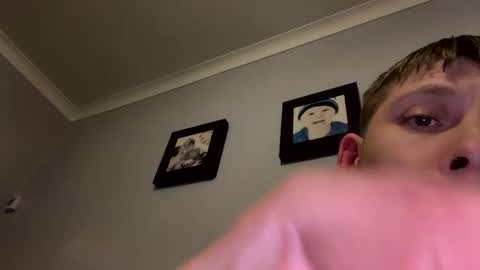 skuzzy25 online show from March 3, 2025, 4:58 am