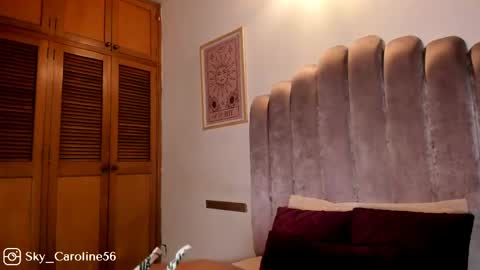 Sky Caroline online show from May 13, 2026, 9:22 pm