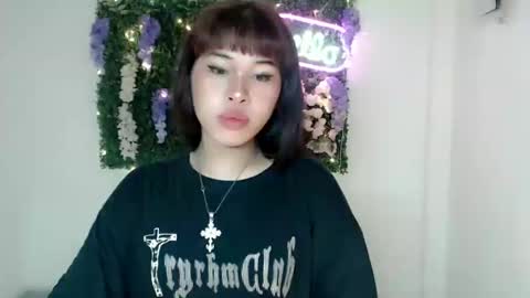 Snapshot of sky_fox_sweetxx chatting on January 7, 2025, 8:45 am    online show from January 7, 2025, 8:45 am