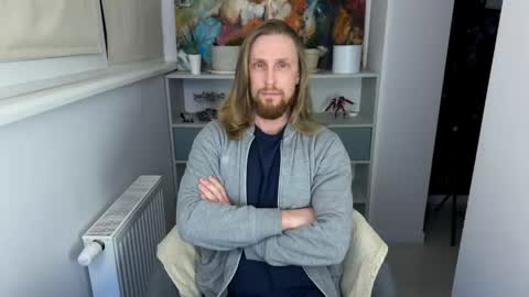 sky_guy25 online show from April 21, 2026, 8:34 pm