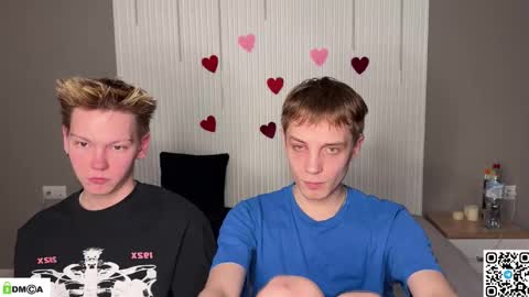 Snapshot of sky_hunter chatting on March 8, 2026, 4:44 pm sky_hunter online show from March 8, 2026, 4:44 pm