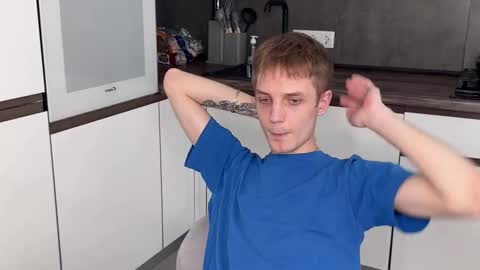 Snapshot of sky_hunter chatting on March 9, 2026, 1:59 pm sky_hunter online show from March 9, 2026, 1:59 pm