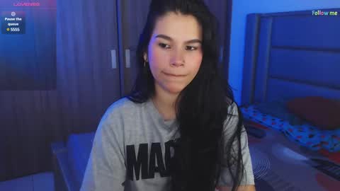 Snapshot of sky_lover_ chatting on March 8, 2025, 10:11 am Sky  online show from March 8, 2025, 10:11 am