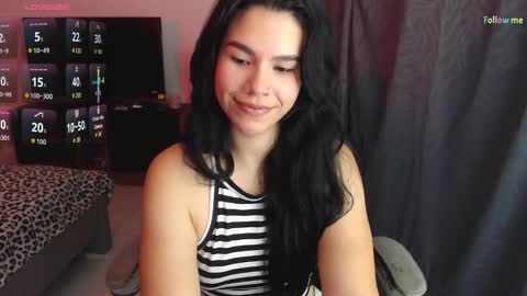 Snapshot of sky_lover_ chatting on October 6, 2025, 9:07 am Sky  online show from October 6, 2025, 9:07 am