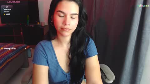 Snapshot of sky_lover_ chatting on October 22, 2025, 9:53 am Sky  online show from October 22, 2025, 9:53 am
