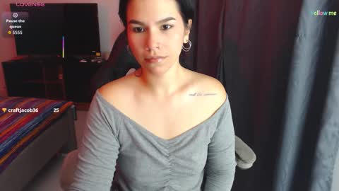 Snapshot of sky_lover_ chatting on October 23, 2025, 9:52 am Sky  online show from October 23, 2025, 9:52 am