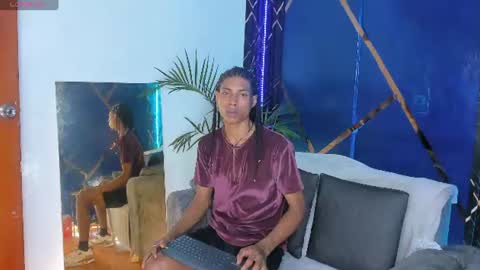 sky_walkerss online show from July 6, 2026, 7:27 pm